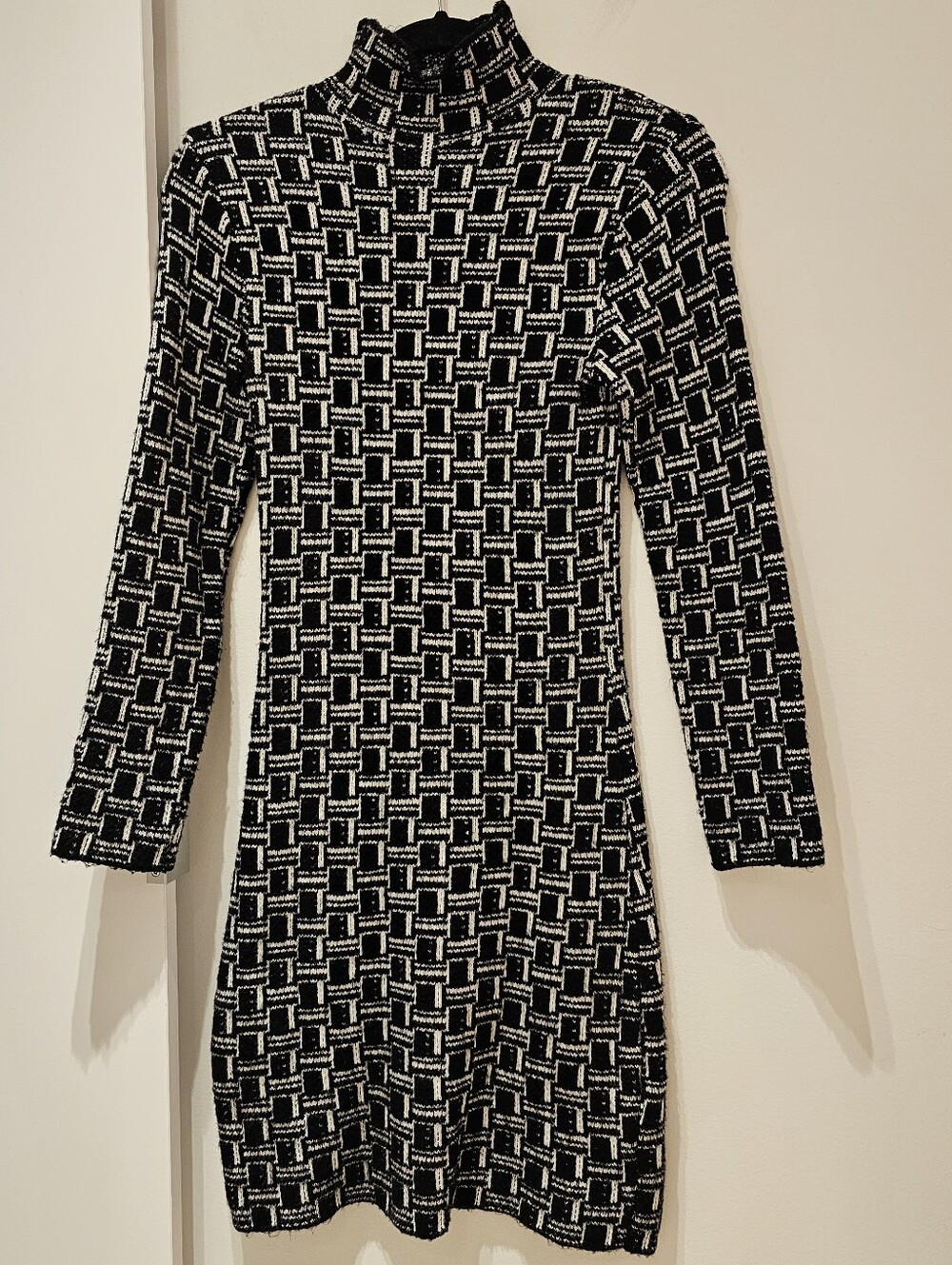 zara Black & White Knit Turtleneck bodycon Dress